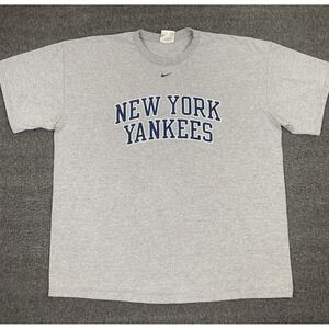 Vintage Nike New York Yankees T-Shirt Mens XXL Center Swoosh Jeter MLB 2005